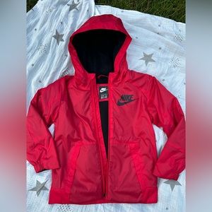 Nike lined jacket. Size 7-boys.